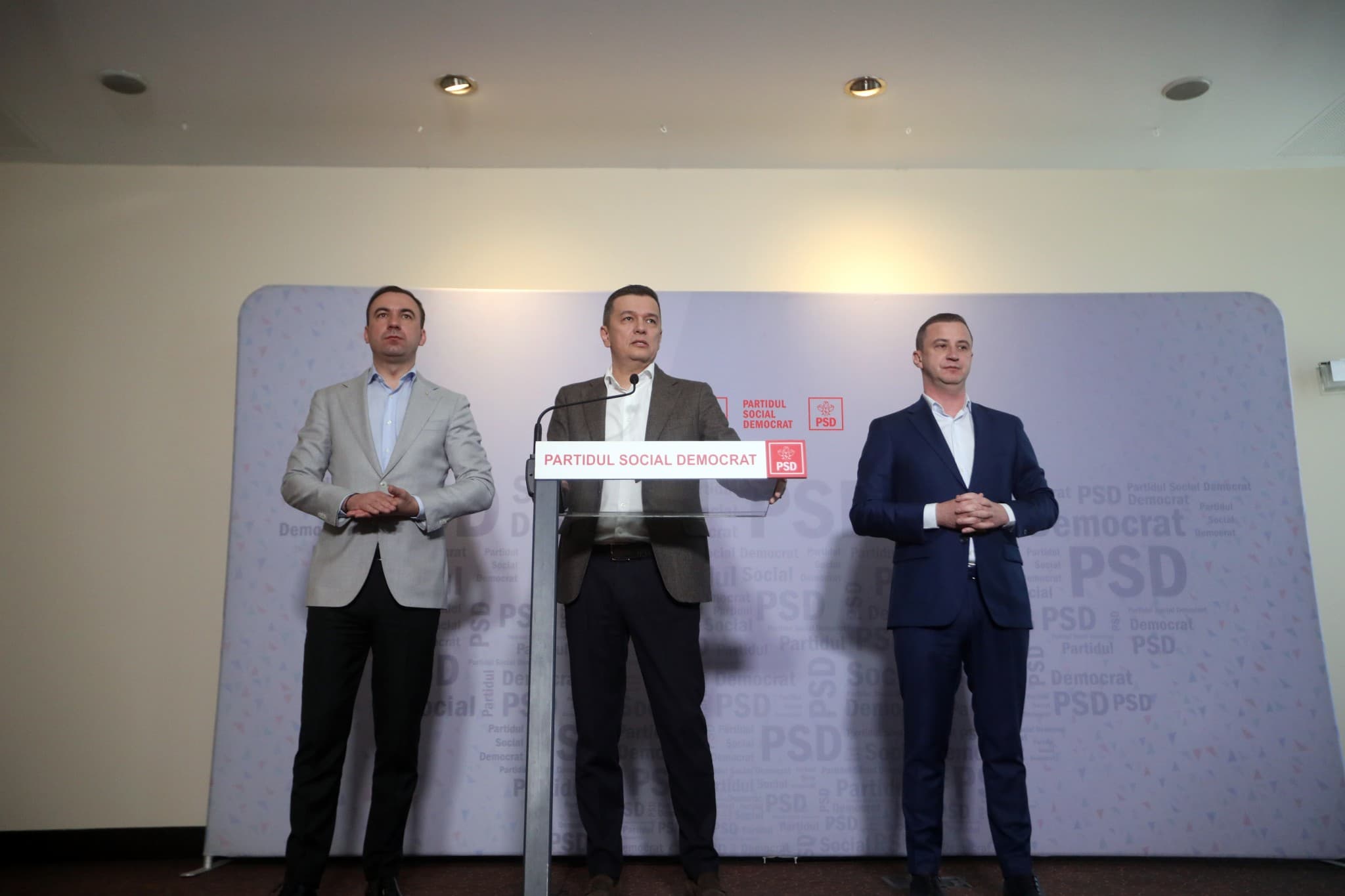 Sorin Grindeanu si Bogdan Ivan si Alfred Simonis (2) — fotografie de presă, Timișoara