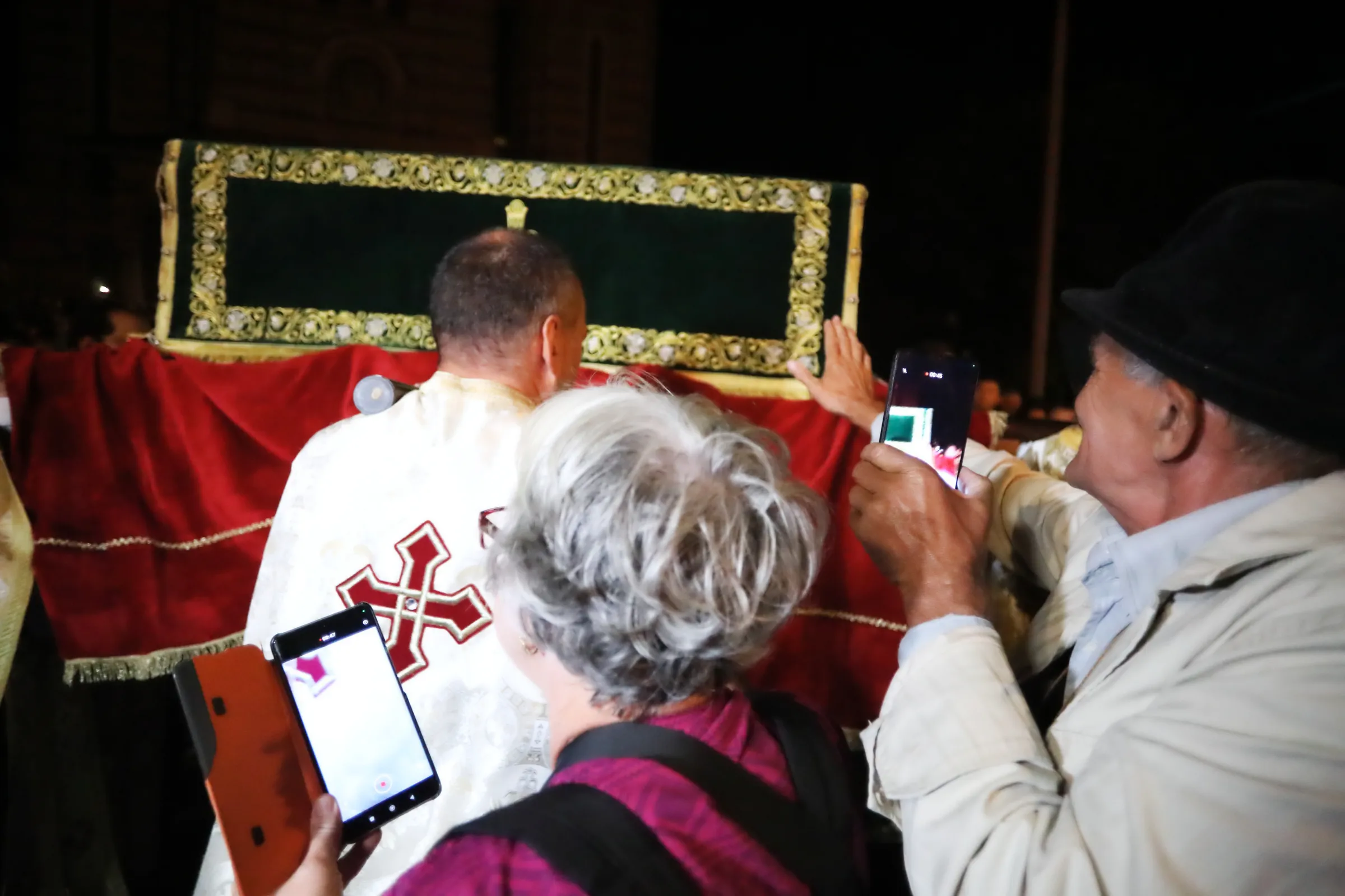 Titus Emanuel Timisoara Hramul Catedralei Mitropolitane Procesiune — fotografie de presă, Timișoara