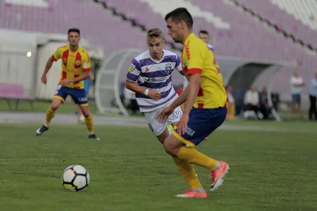 FOTBAL ASU POLITEHNICA TIMISOARA RIPENSIA TIMISOARA LIGA (2) — fotografie sportivă, Timișoara